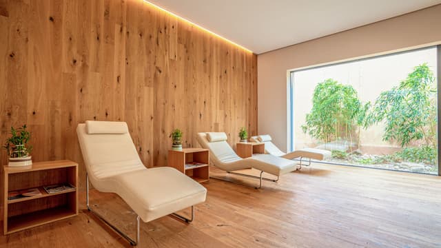 Clinic image 3