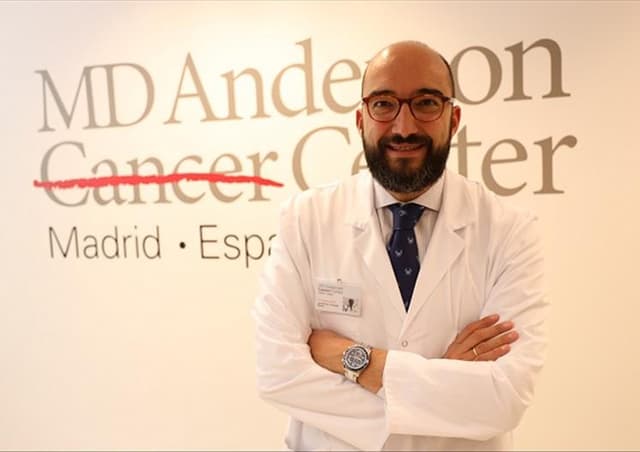 Dr. Enrique Grande