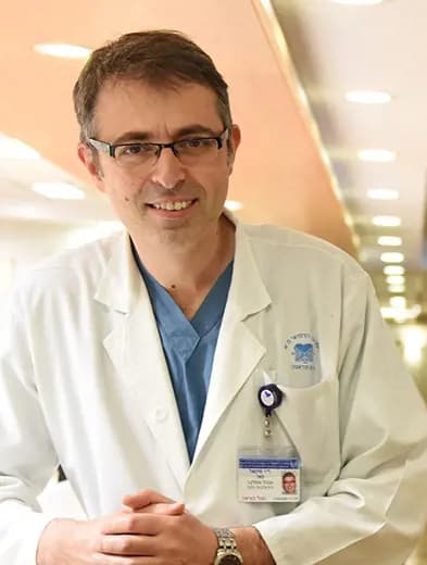 Dr. Michael Peer