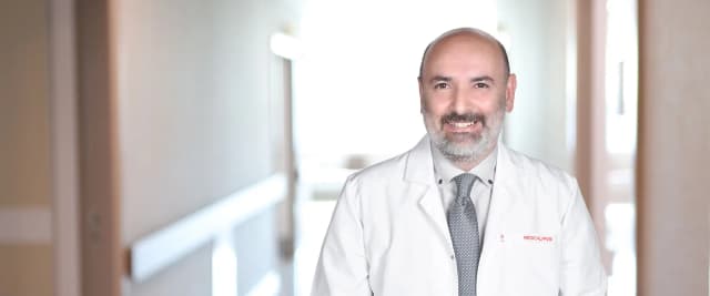 Prof. Dr. Murat Savaş