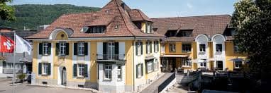 Private Clinic Villa im Park