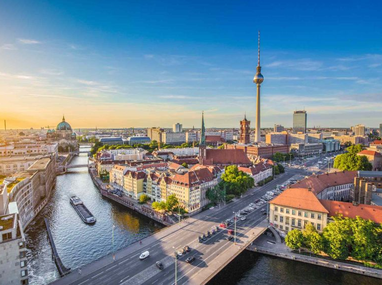 Best Countries for Arthroscopic Knee Surgery Abroad related image
