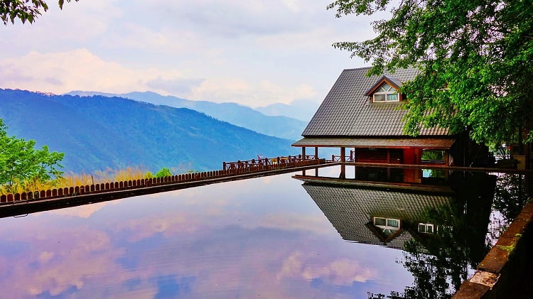 Luxury Drug & Alcohol Rehab Centers in Switzerland related image