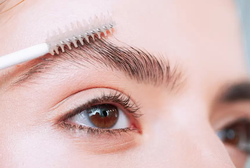 Eyebrow Transplant in Turkey related image